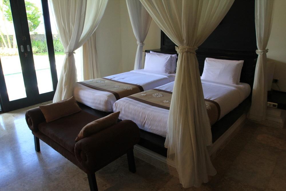 Royal Pool Villa Bali Nusa Dua  Værelse billede