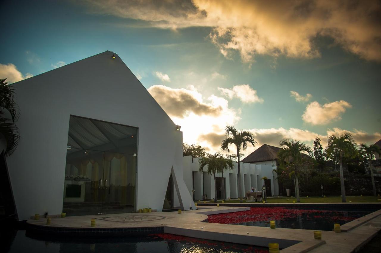 Royal Pool Villa Bali Nusa Dua  Eksteriør billede